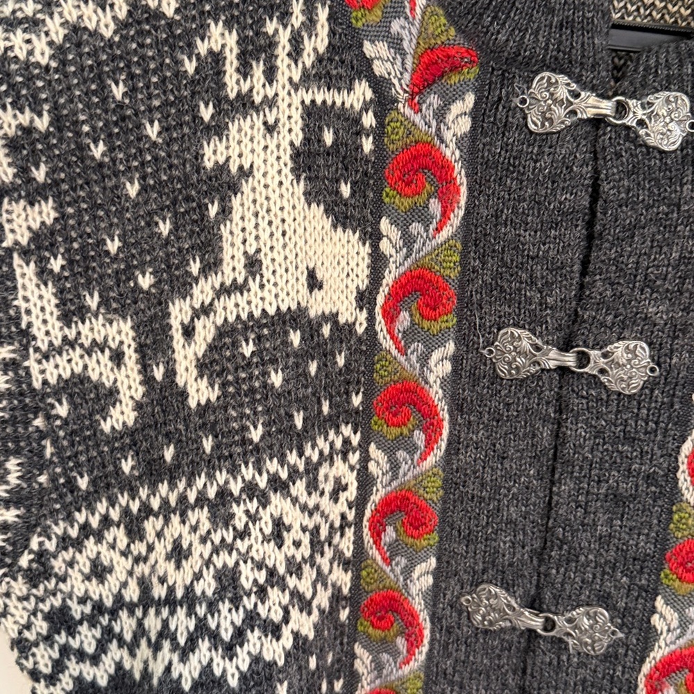 Vintage Evebofoss Nordic Wool Cardigan Sweater Pewter Clasps - Picture 7 of 12